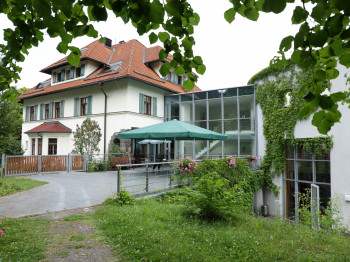 Foto: Seniorenzentrum Salus in Jößnitz - Terrasse der Tagespflege