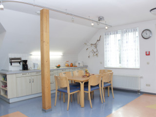 Foto: Wohnstätte Syratal in Kauschwitz - Essbereich mit Küche